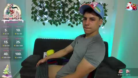 Instagram jonathanfit14 online show from 12-20-24, 09:28