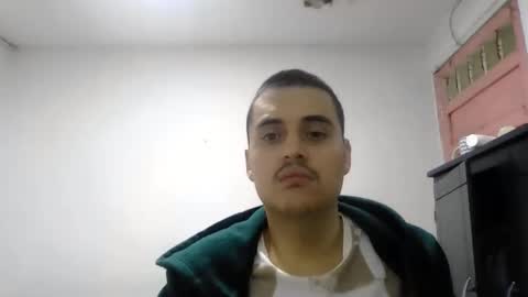 Snapshot of jonhdairon chatting on 06-08-26, 02:34 jonhdairon online show from 06-08-26, 02:34