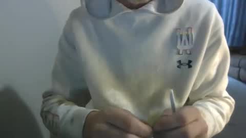 Snapshot of jonlow1 chatting on 11-28-25, 11:35 jonlow1 online show from 11-28-25, 11:35