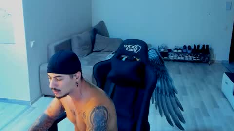 Snapshot of jonnyporn1 chatting on 10-05-25, 08:29 jonnyporn1 online show from 10-05-25, 08:29