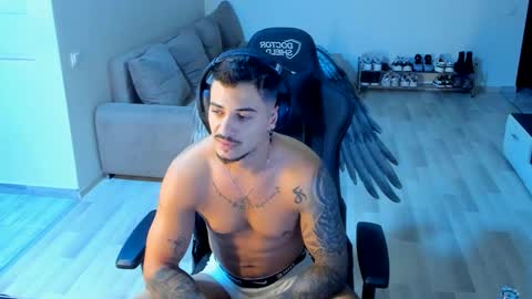 Snapshot of jonnyporn1 chatting on 10-08-25, 01:58 jonnyporn1 online show from 10-08-25, 01:58