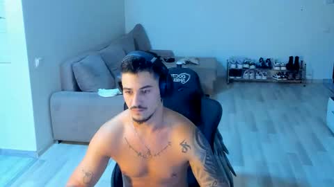 Snapshot of jonnyporn1 chatting on 10-09-25, 12:30 jonnyporn1 online show from 10-09-25, 12:30