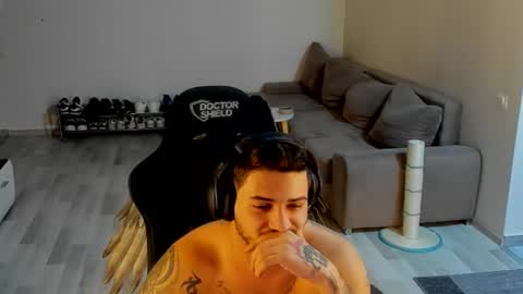 jonnyporn1 online show from 12-18-25, 05:02