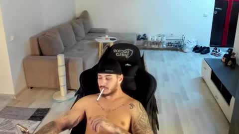 jonnyporn1 online show from 01-07-26, 06:43