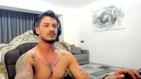 Snapshot of jonnyporn1 chatting on 05-19-26, 02:56 jonnyporn1 online show from 05-19-26, 02:56