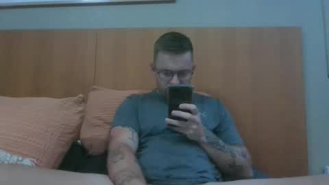 jonoy1995 online show from 12-02-24, 07:47