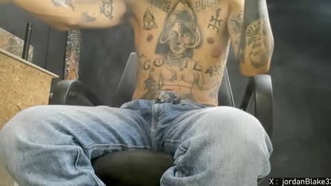 Snapshot of jordan33blake chatting on 12-03-24, 12:06 jordan33blake online show from 12-03-24, 12:06