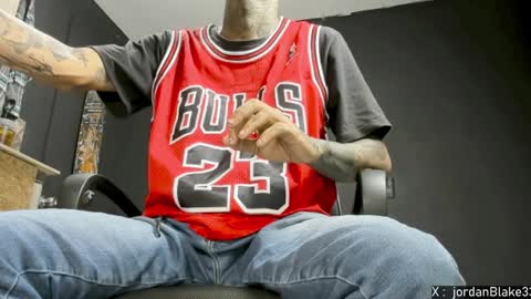 Snapshot of jordan33blake chatting on 12-15-24, 11:45 jordan33blake online show from 12-15-24, 11:45