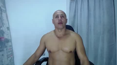 Snapshot of jordan_gomez_ chatting on 03-12-25, 02:20 Jordan online show from 03-12-25, 02:20