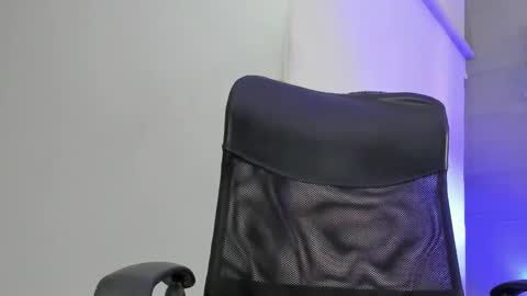 Snapshot of jordan_love7 chatting on 01-28-25, 10:12 jordan online show from 01-28-25, 10:12