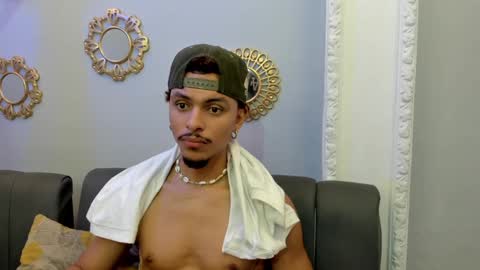 Snapshot of jordan_love7 chatting on 02-07-25, 01:04 jordan online show from 02-07-25, 01:04