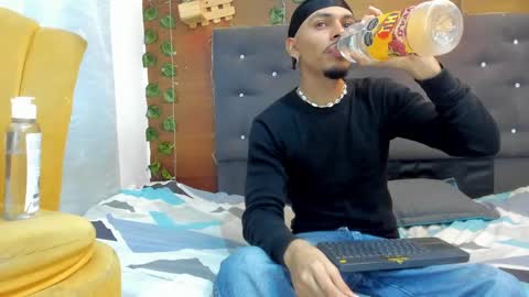 Snapshot of jordan_love7 chatting on 02-09-25, 03:32 jordan online show from 02-09-25, 03:32