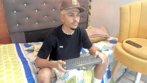 Snapshot of jordan_love7 chatting on 02-17-25, 03:36 jordan online show from 02-17-25, 03:36