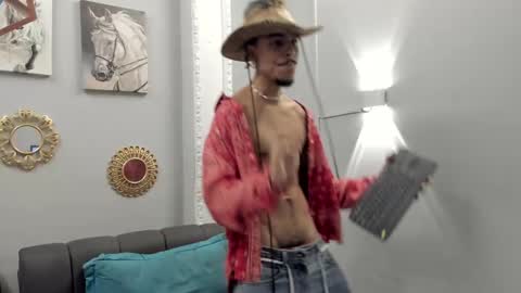 Snapshot of jordan_love7 chatting on 02-22-25, 01:02 jordan online show from 02-22-25, 01:02