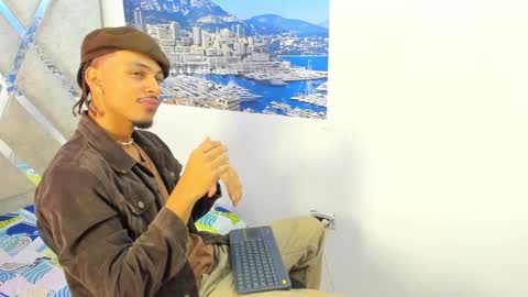 Snapshot of jordan_love7 chatting on 09-13-25, 01:33 jordan online show from 09-13-25, 01:33