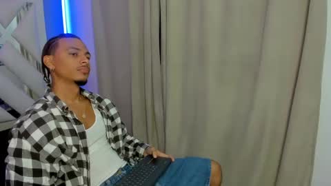 Snapshot of jordan_love7 chatting on 09-24-25, 01:14 jordan online show from 09-24-25, 01:14