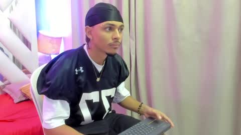 Snapshot of jordan_love7 chatting on 09-28-25, 12:54 jordan online show from 09-28-25, 12:54