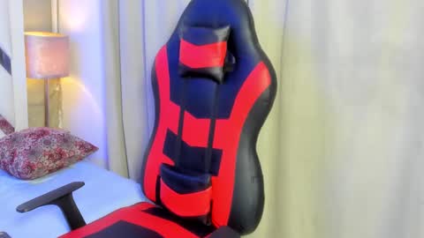 Snapshot of jordan_love7 chatting on 10-18-25, 12:28 jordan online show from 10-18-25, 12:28