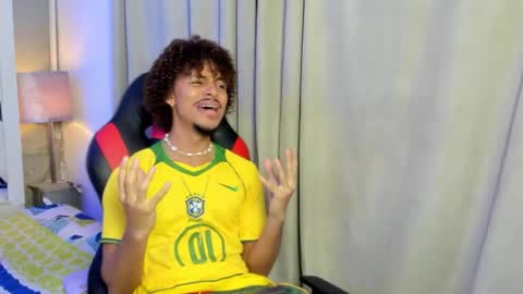 Snapshot of jordan_love7 chatting on 11-02-25, 12:40 jordan online show from 11-02-25, 12:40