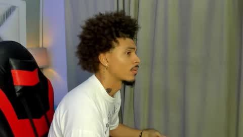 Snapshot of jordan_love7 chatting on 11-12-25, 12:49 jordan online show from 11-12-25, 12:49