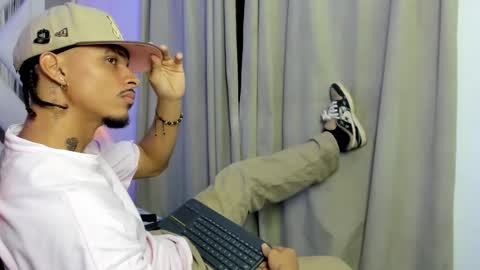 Snapshot of jordan_love7 chatting on 11-15-25, 01:07 jordan online show from 11-15-25, 01:07