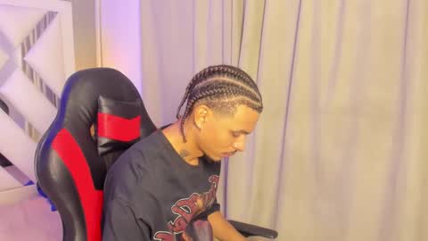 Snapshot of jordan_love7 chatting on 11-27-25, 12:51 jordan online show from 11-27-25, 12:51