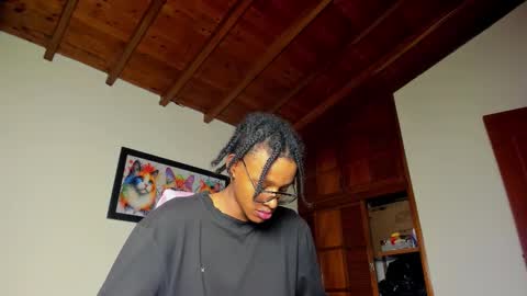 Snapshot of jordan_mm420 chatting on 09-20-25, 12:06 jordan online show from 09-20-25, 12:06