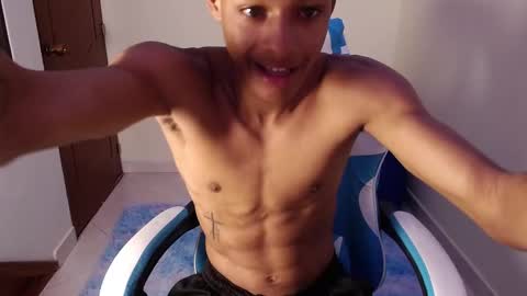 Snapshot of jordan_mm420 chatting on 11-18-25, 09:52 jordan online show from 11-18-25, 09:52