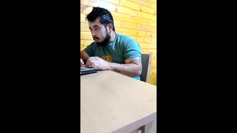 jorge481587 online show from 05-10-26, 03:01