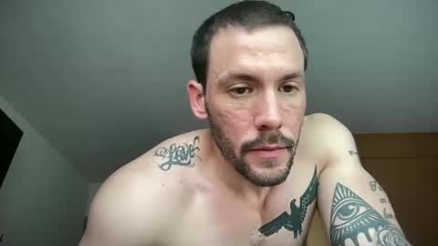 jorgearrp0 online show from 10-31-25, 04:52