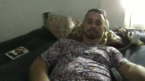 jose1234563 online show from 07-08-26, 09:30