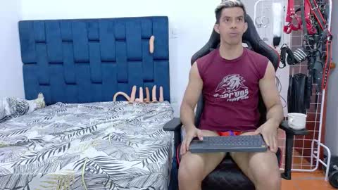 jose_rumbero91 online show from 11-26-25, 12:17