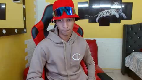 jose_sexycumm online show from 09-19-25, 08:42