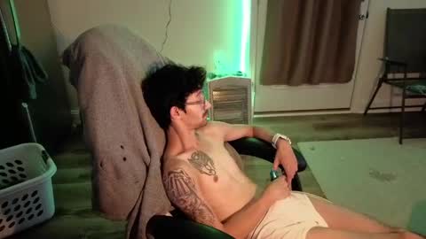 Josef online show from 04-28-26, 01:48