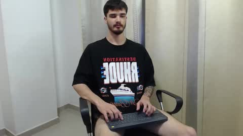 Snapshot of joseh0se chatting on 02-28-26, 12:11 alejandro online show from 02-28-26, 12:11