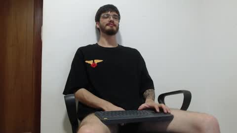 Snapshot of joseh0se chatting on 04-18-26, 02:48 alejandro online show from 04-18-26, 02:48
