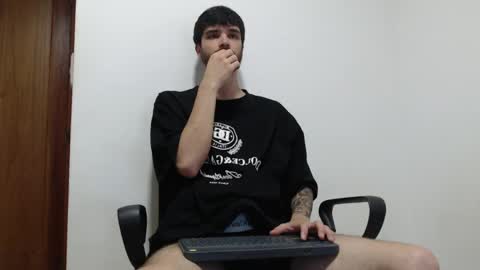 Snapshot of joseh0se chatting on 04-22-26, 02:03 alejandro online show from 04-22-26, 02:03