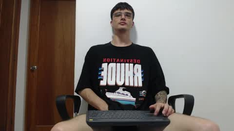 Snapshot of joseh0se chatting on 05-02-26, 08:30 alejandro online show from 05-02-26, 08:30