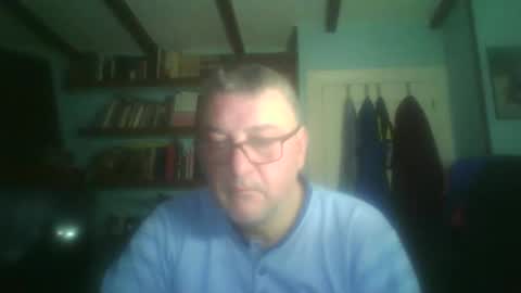 Snapshot of josemanu1 chatting on 12-21-25, 08:54 josemanu1 online show from 12-21-25, 08:54