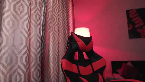 Snapshot of joseph__quinn chatting on 10-17-25, 04:04 Master Joseph online show from 10-17-25, 04:04