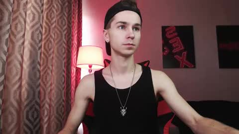 Snapshot of joseph__quinn chatting on 11-03-25, 07:31 Master Joseph online show from 11-03-25, 07:31