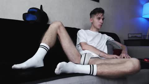 Snapshot of joseph__quinn chatting on 11-14-25, 04:55 Master Joseph online show from 11-14-25, 04:55