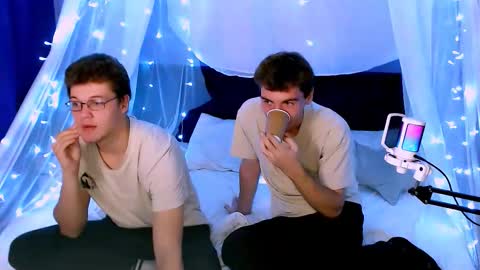 joseph_bear_ online show from 09-20-25, 11:06