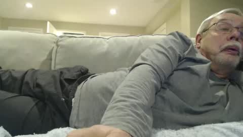 josephgr2021 online show from 02-18-25, 02:05