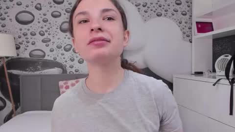 Snapshot of josephinerowe chatting on 04-23-26, 12:26 Josephine online show from 04-23-26, 12:26