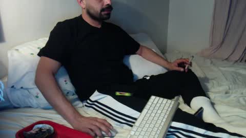 Snapshot of josephs1990 chatting on 01-10-25, 02:14 josephs1990 online show from 01-10-25, 02:14