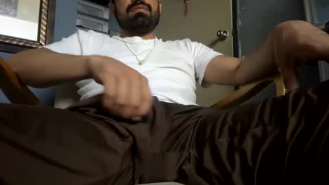 Snapshot of josephs1990 chatting on 10-09-25, 07:17 josephs1990 online show from 10-09-25, 07:17