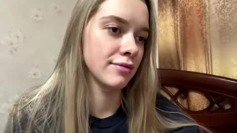 Snapshot of josephstahnke chatting on 12-01-25, 02:11 Anessa online show from 12-01-25, 02:11