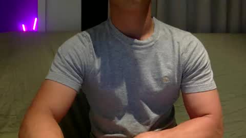 Snapshot of joshasian0713 chatting on 11-28-25, 10:29 joshasian0713 online show from 11-28-25, 10:29