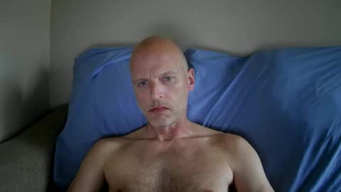 Snapshot of joshking2017 chatting on 12-15-24, 05:10 joshking2017 online show from 12-15-24, 05:10